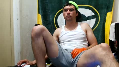 Snapshot of small_wood21 chatting on March 1, 9:15 pm small wood21 online show from March 1, 9:15 pm