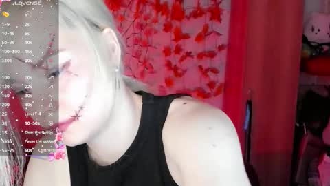 smallimpmeili online show from October 26, 6:40 pm