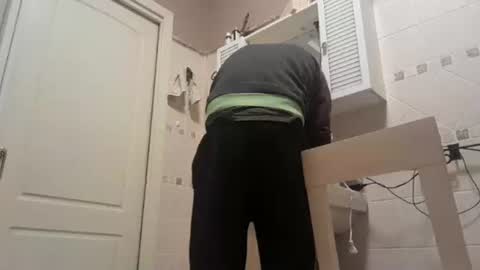 smallone8825 online show from January 10, 8:42 am