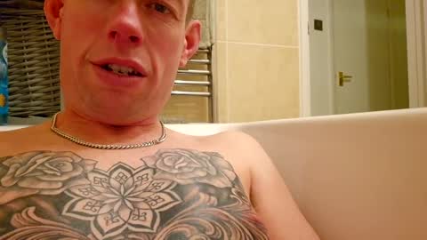 smallville456 online show from February 12, 8:40 pm