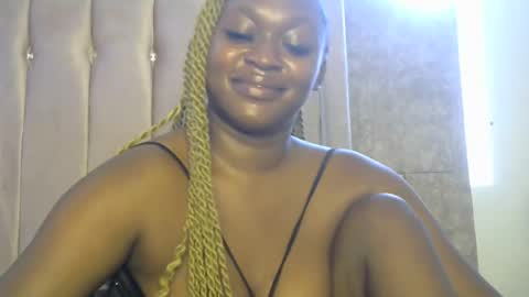 smiley_berry online show from November 11, 7:21 am