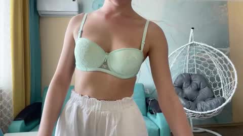 smiling_riddle online show from March 19, 10:10 am