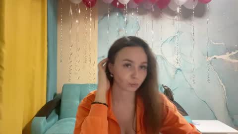 Snapshot of smiling_riddle chatting on February 18, 4:58 pm smiling_riddle online show from February 18, 4:58 pm