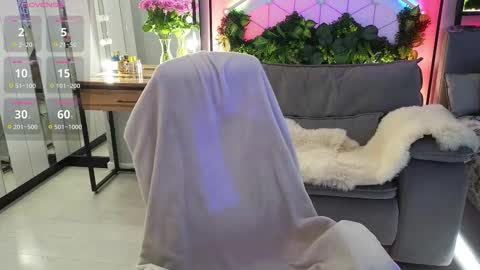 smilym online show from October 18, 12:26 am