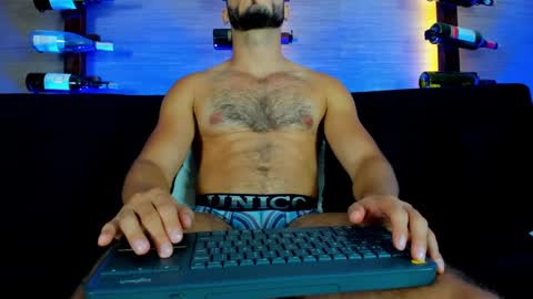 smith 994 online show from March 4, 11:54 pm