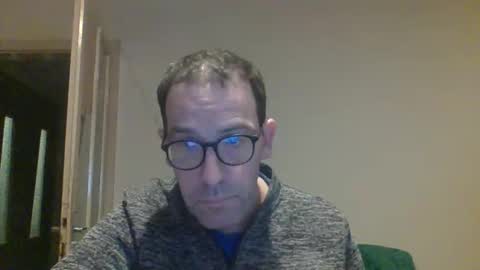 Snapshot of smokered100s chatting on September 24, 9:54 pm luca online show from September 24, 9:54 pm