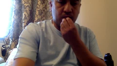 Snapshot of smoothstrik3r chatting on February 25, 7:38 pm smoothstrik3r online show from February 25, 7:38 pm