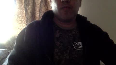Snapshot of smoothstrik3r chatting on February 15, 1:10 am smoothstrik3r online show from February 15, 1:10 am