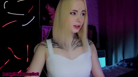 Reeginaaaaa online show from February 22, 10:01 pm