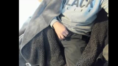 snip1977 online show from December 17, 9:38 am