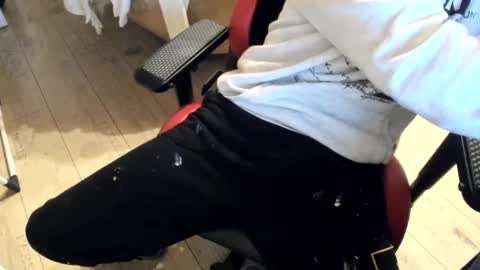 snip1977 online show from January 13, 5:44 pm