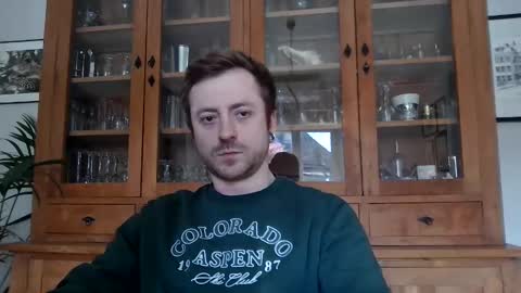 snoecks online show from April 5, 2:36 pm