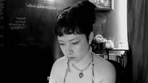 Arwen online show from February 1, 2:03 pm