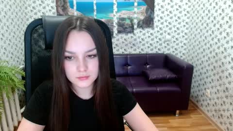 snow_queen55 online show from April 2, 10:22 am