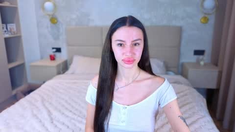 snow_whiteeex online show from June 6, 4:07 am