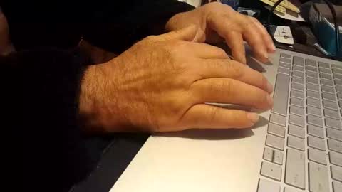 watchmecum online show from March 7, 4:07 pm