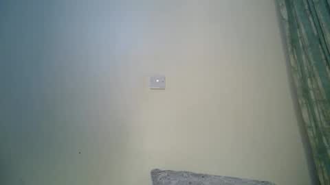 Snapshot of snowfox254 chatting on October 20, 7:52 pm snowfox254 online show from October 20, 7:52 pm