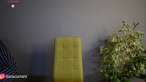 Yesenia online show from February 6, 9:49 pm