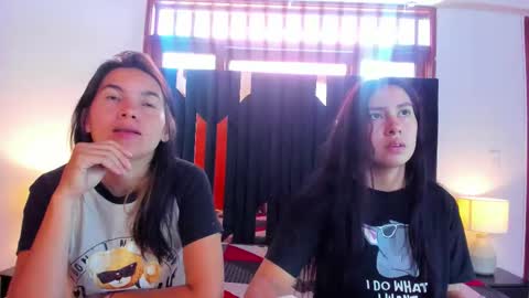Snapshot of soffy_and_mia chatting on October 15, 12:50 pm soffy and mia online show from October 15, 12:50 pm