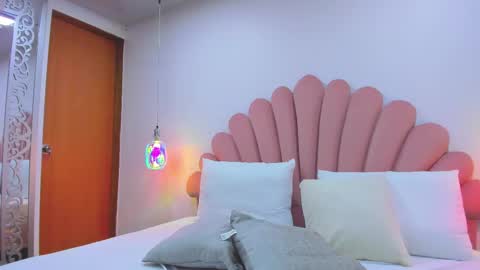 soffy Rosse online show from March 8, 10:11 am