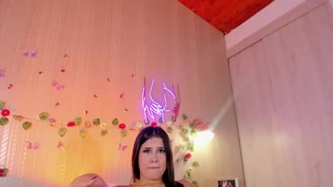 Sofi Blossom  online show from April 29, 9:30 pm