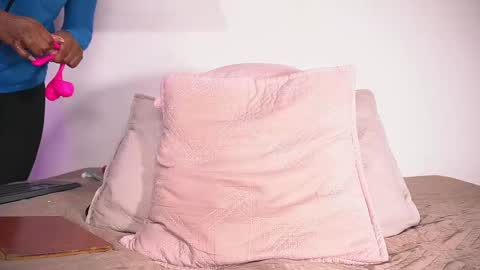 Snapshot of sofi_decker chatting on September 22, 3:10 am Sofia online show from September 22, 3:10 am