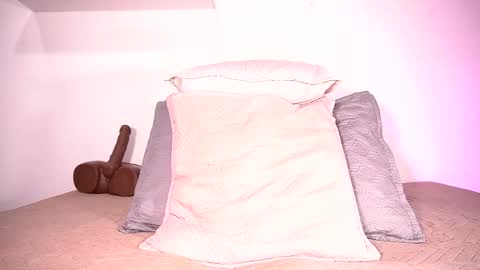 Snapshot of sofi_decker chatting on October 5, 3:04 am Sofia online show from October 5, 3:04 am