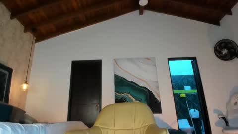 Sofi online show from February 16, 11:30 am