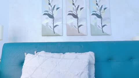 Sofi  online show from March 30, 8:20 pm