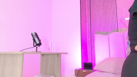 Sofia online show from March 1, 3:11 am