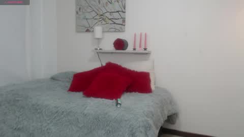 Sofi online show from April 15, 9:15 pm