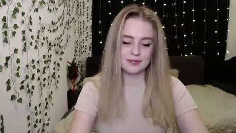 sofia_rosemary online show from January 19, 2:28 pm