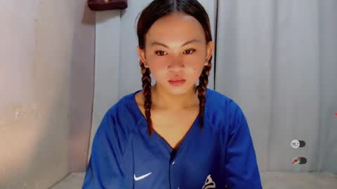 sofia_sweetheart18 online show from July 21, 12:12 am