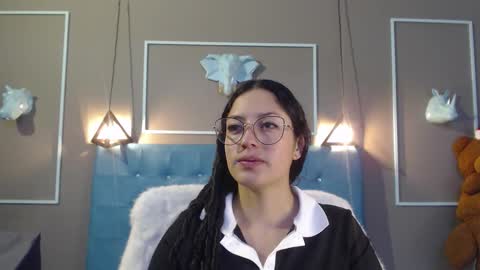 Sofa online show from November 22, 11:30 am