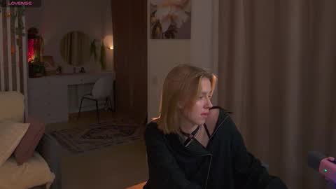 Sofia Help me overcome shynes with 100 thumbs up online show from November 22, 9:24 pm