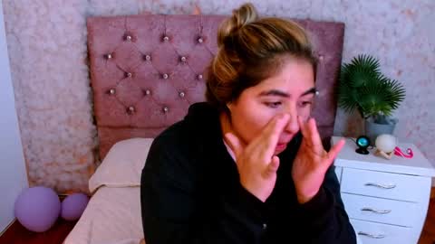 SOFIA online show from March 25, 12:23 pm