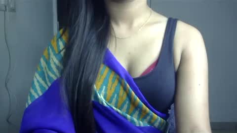 Snapshot of sofie_diva chatting on December 11, 4:52 pm divya online show from December 11, 4:52 pm