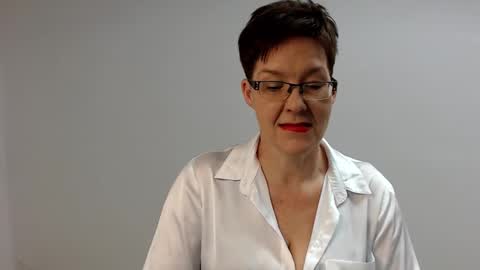 Snapshot of sofie_velvet chatting on February 14, 3:47 pm Sofie Velvet online show from February 14, 3:47 pm