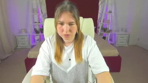 sofii_darling online show from March 23, 5:40 pm