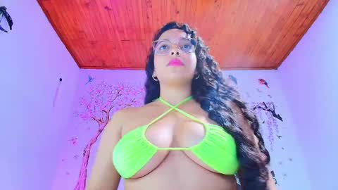  Sofa Daz  online show from October 17, 3:16 pm