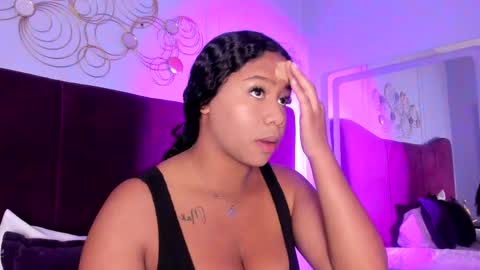 sofiifox online show from May 11, 1:29 pm