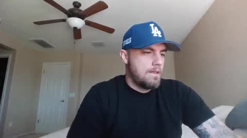 soft0ne online show from April 15, 3:37 pm