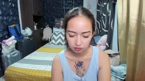 Angel online show from November 19, 5:45 pm