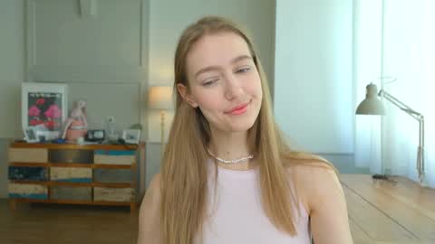 Bella online show from February 8, 11:01 am