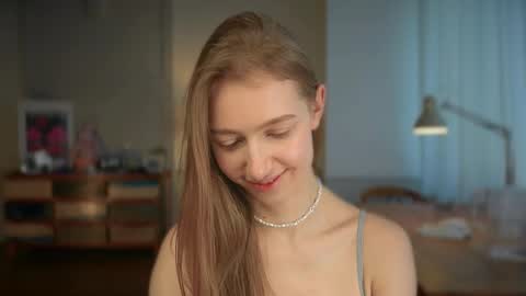 Bella online show from February 22, 2:41 pm