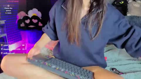 Sol  online show from March 12, 10:13 pm