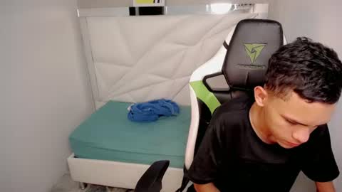 ESTEBAN online show from June 30, 5:07 am