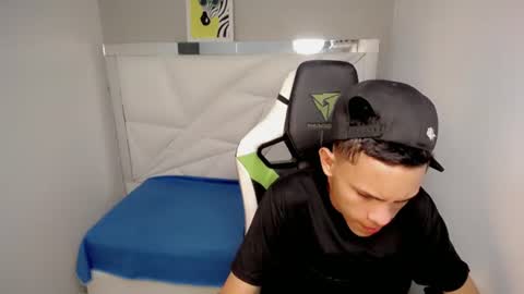 ESTEBAN online show from June 26, 5:35 am