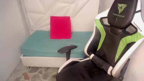 ESTEBAN online show from July 2, 3:23 am