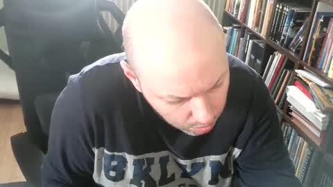 Tom online show from February 15, 12:37 pm